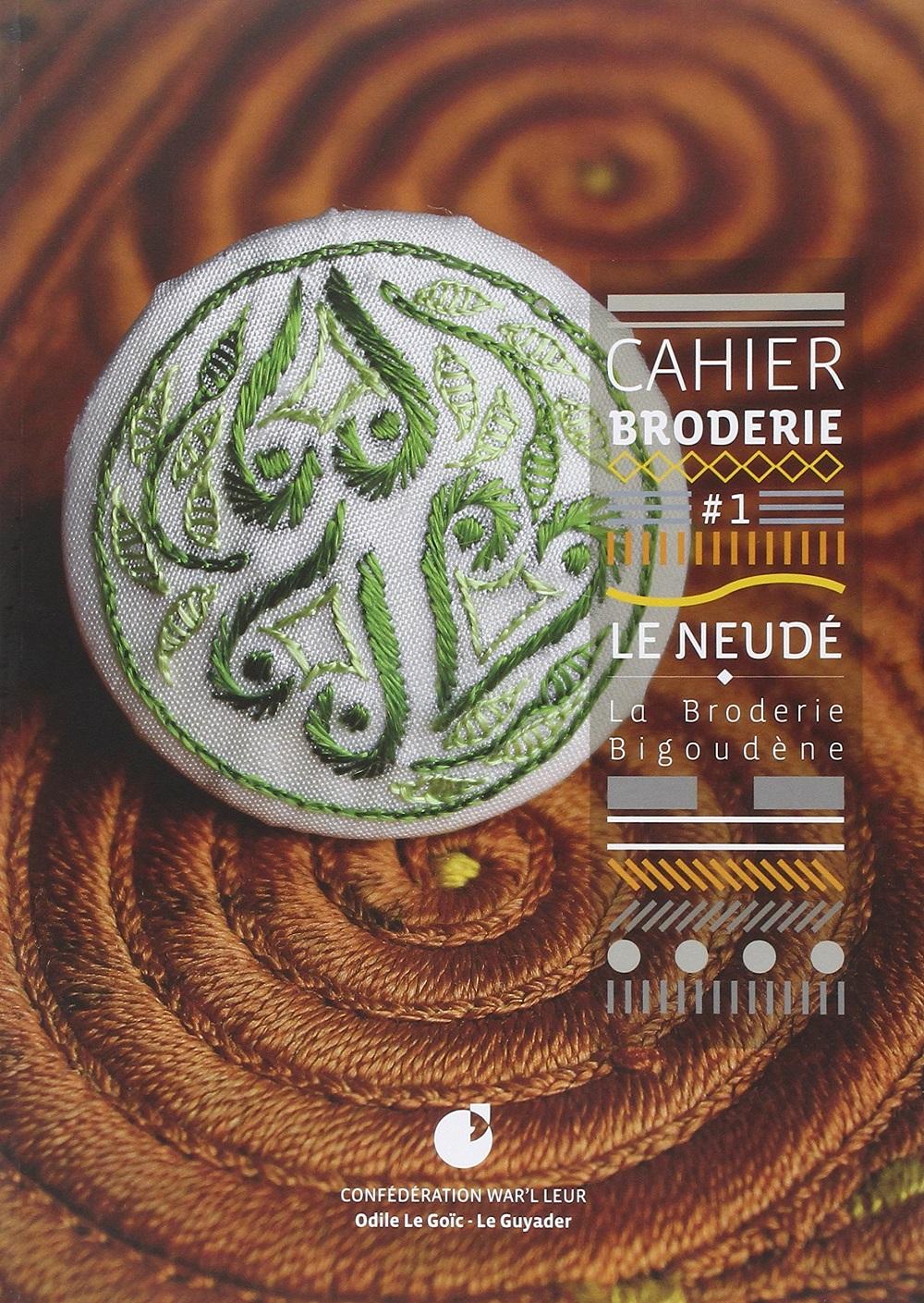 ブルターニュ刺繍 CAHIER BRODERIE LE NEUDE