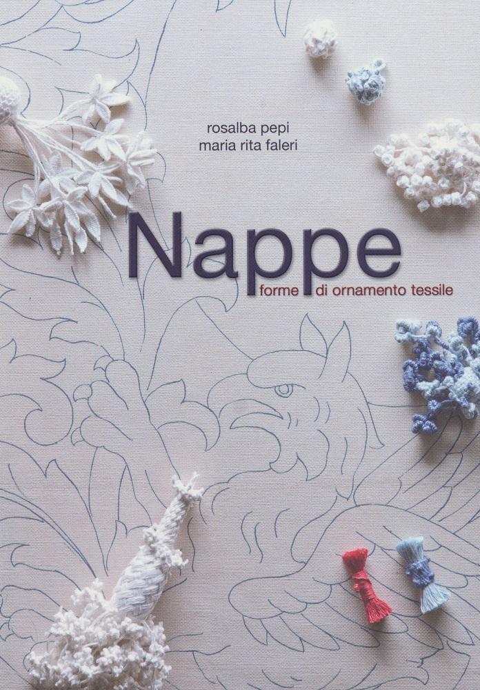 クロスステッチ　NAPPE: forme di ornamento tessile - ソフトカバー書籍